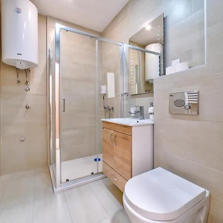 B&n זלאטיבור